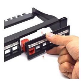 PANN.1U PER 24 RJ45U KEYSTONE NERO (WPC-PAN-BUP24)
