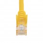 StarTech.com Cavo di rete CAT 5e - Cavo Patch Ethernet RJ45 UTP Giallo da 3m antigroviglio (45PAT3MYL)