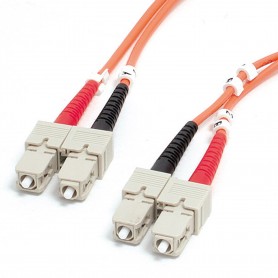 StarTech.com Cavo in fibra ottica multimodale OM1 da SC a SC da 1m, Dimensione fibra 62,5/125, Reti 10Gbps - Cavo patch/Bretella